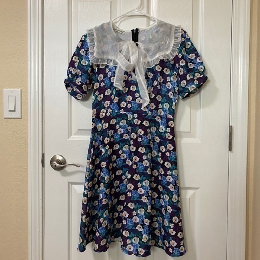 Woman | Floral Dress with Sailor Neckline …